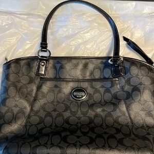 Coach Shoulder Bag